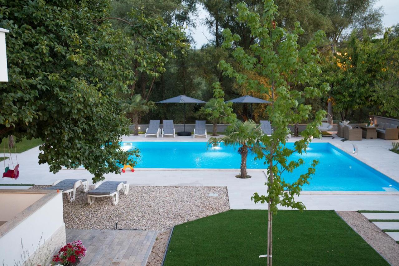 Luxury Villa Magic Kosor Eksteriør billede